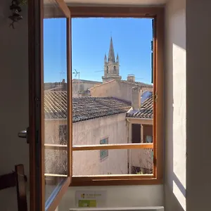 Pélissanne, Superbe Entièrement Rénové Appartement Pélissanne